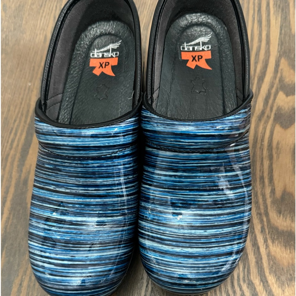 Dansko XP. Like new - Picture 2 of 3